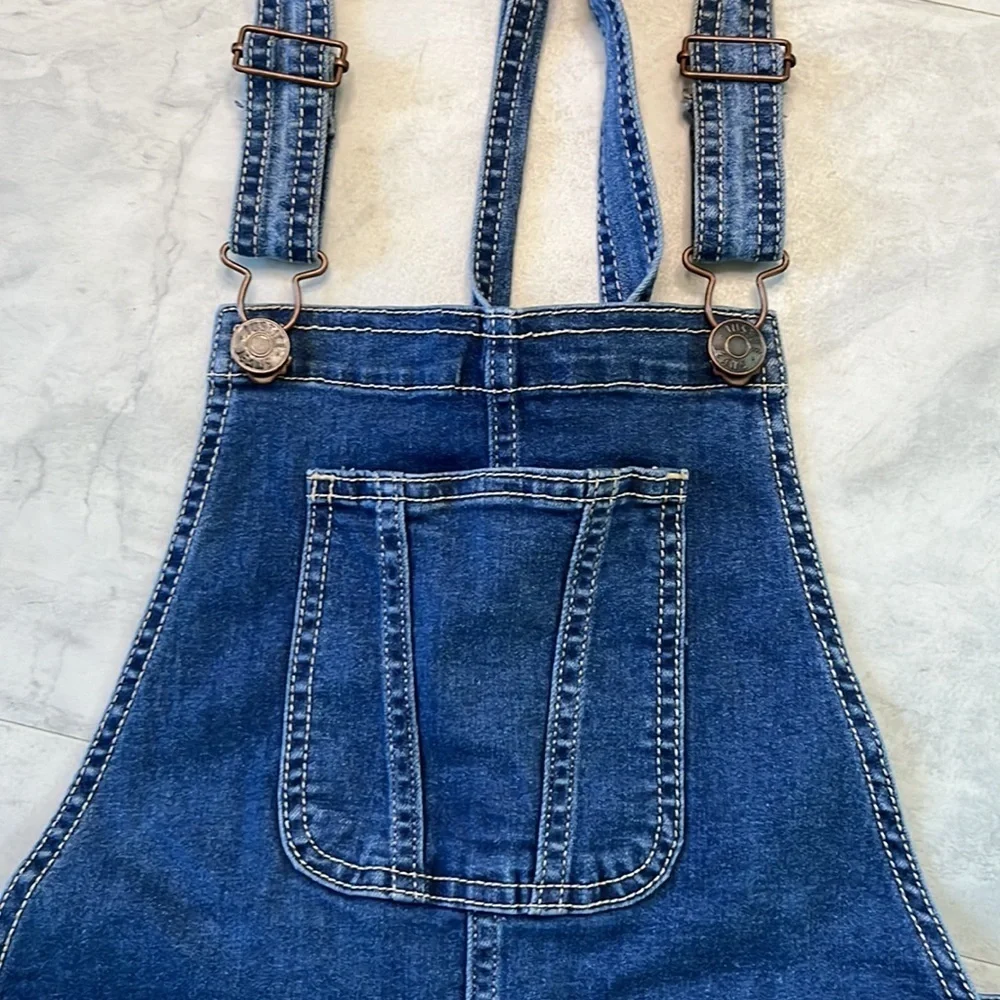 Justice    Ombre   Blue/White   Shortalls Girl’s Sz 16    NWOT    Fit Jr. Size 5